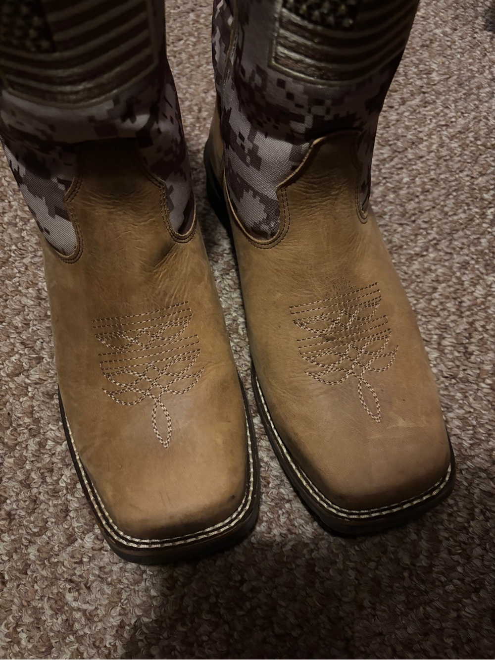 Men's Tan Work Boots with Camouflage Shaft